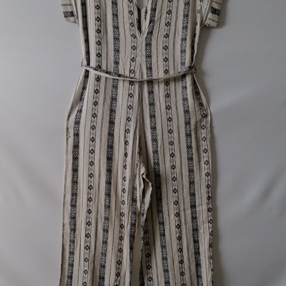 Monteau Los Angeles Womens Ivory V-Neck Cap Sleeve Front Pocket Jumpsuit Size S - Picture 2 of 7